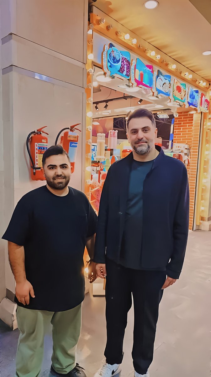 علی ضیا مهربون و خوش قلب ❤️🫀