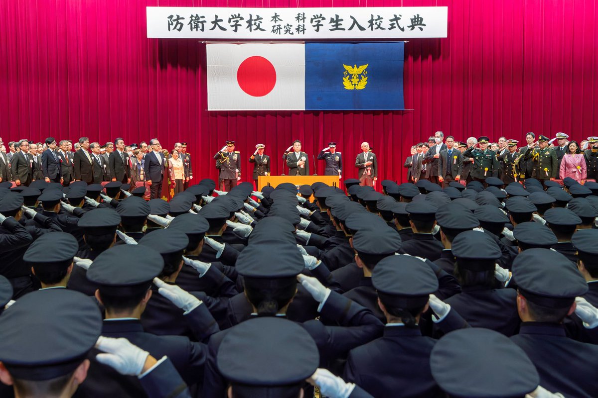 4月5日、本田防衛副大臣は、防衛大学校入校式に参列し、本科入校生