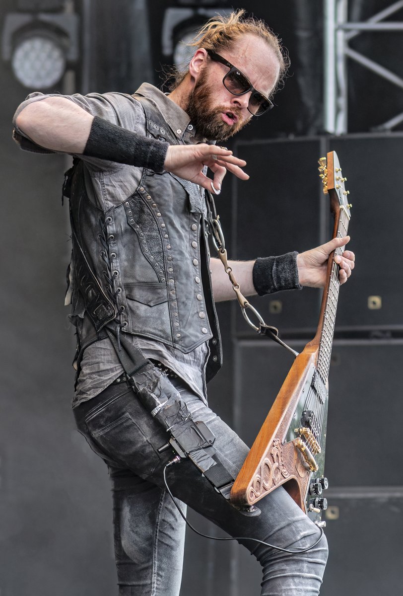 Addi from Solstafir, in action at Copenhell 2016

Photo: TravelJapanBlog courtesy of Ashland Daily Photo 

#Solstafir #PostMetal #iceland #PostRock