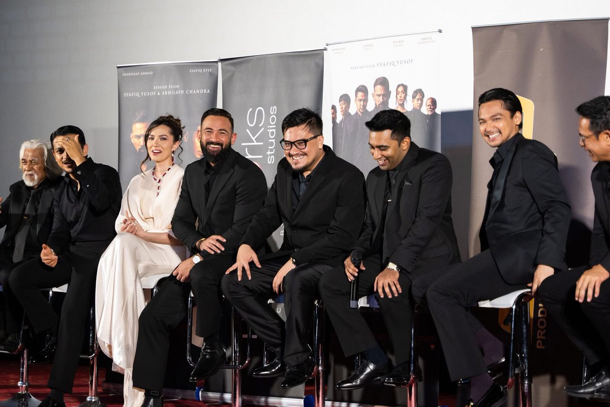 GSCinemas's tweet photo. #BloodBrothers sumpah BEST GILA wehhh!!! ๐ฏ๐ฅAksi dia bukan biasa-biasa โ meletop macam naga berapi! ๐๐ฅ
Terima kasih kepada semua yang hadir ke tayangan perdana & sidang media #FilemBloodBrothers: #BaraNaga di GSC IOI City Mall! ๐๐ซถ
Jom dapatkan tiket sekarang dan saksikan filem ni yang bakal jadi filem terbaik tahun 2025!! ๐๏ธ๐จ๐
#SapotLokal