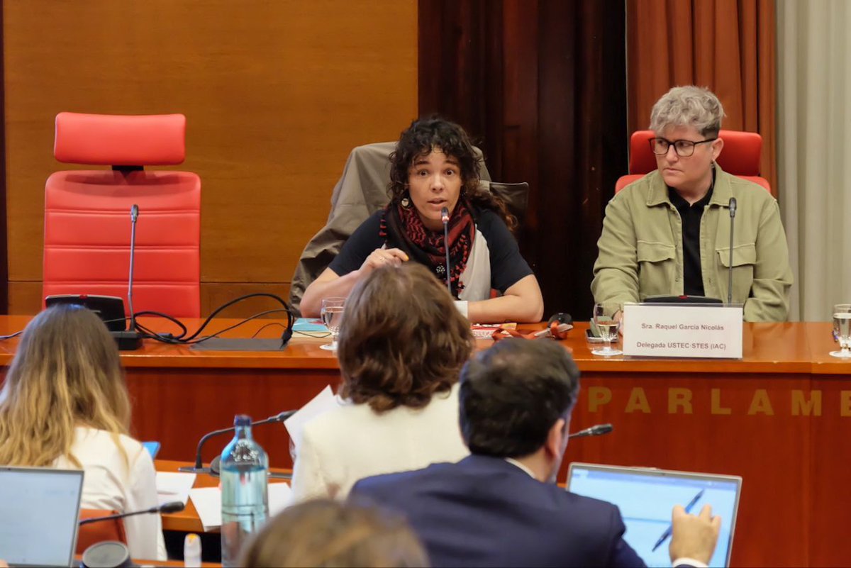 La nostra companya Jenifer compareix al Parlament denunciant les contradiccions del sistema educatiu respecte les seves treballadores:

"Dieu que som essencials, però el Personal d'Atenció Educativa estem condemnades a la precarietat, a la invisibilització i al menyspreu"