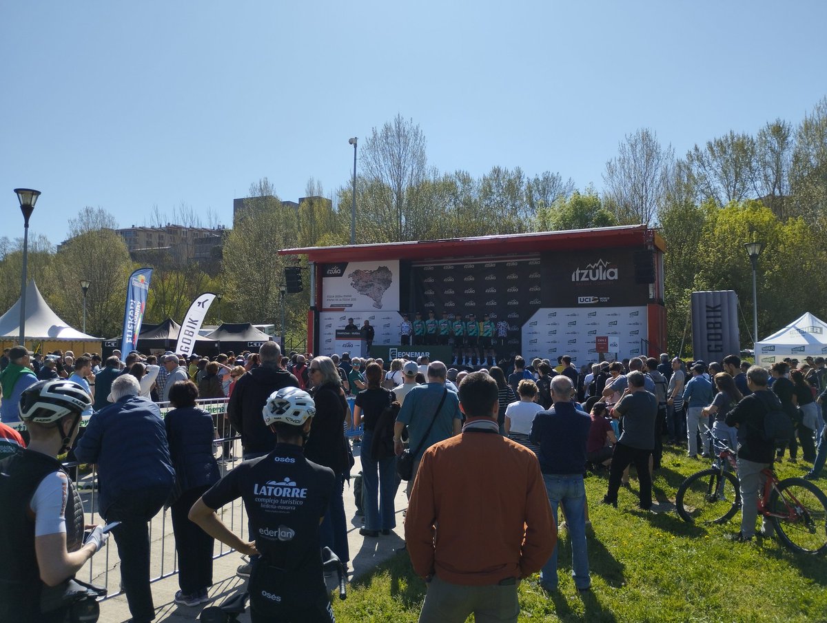 RtxSortu's tweet image. Auzoan dugu gaur @ehitzulia! 💪🇲🇰
#Arrotxapea #EuskalHerria