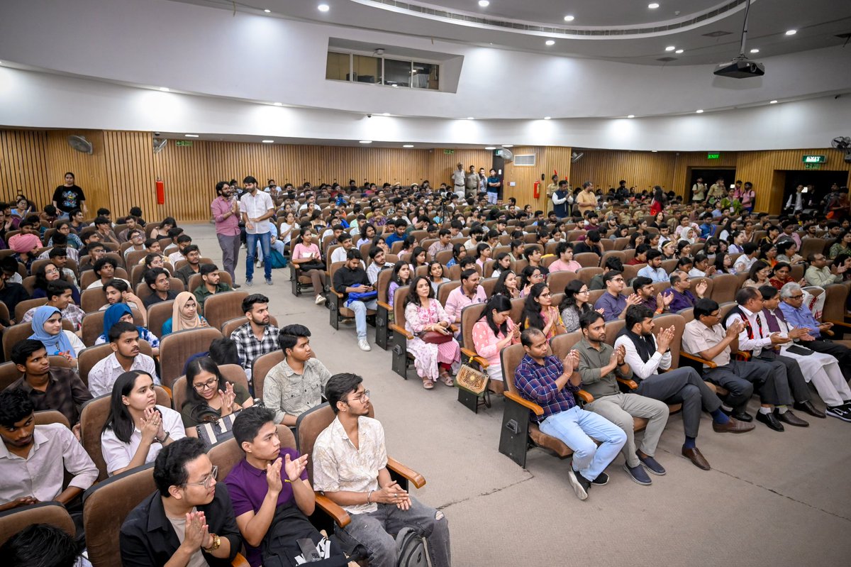 KirenRijiju's tweet photo. Honoured to be a part of Simang Kumhei, the Annual Fest of North East Students' Counselling & Welfare Cell at Zakir Husain Delhi College, New Delhi. https://t.co/7via3WIotZ