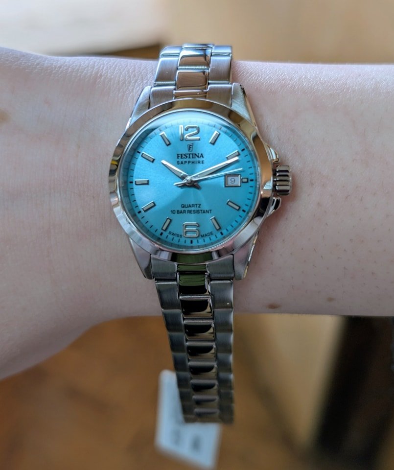 BeardsallsJ's tweet photo. @__x Hop into spring with a splash of colour!🐣
Our new Festina watches just landed at Beardsalls Jewellers-stainless steel, sapphire glass, and bold coloured dials 🌈⏱️
Why should Easter eggs have all the fun?
#beardsallsjewellers #rhosonsea #easterstyle #festinawatches https://t.co/jGKUoaF3ps