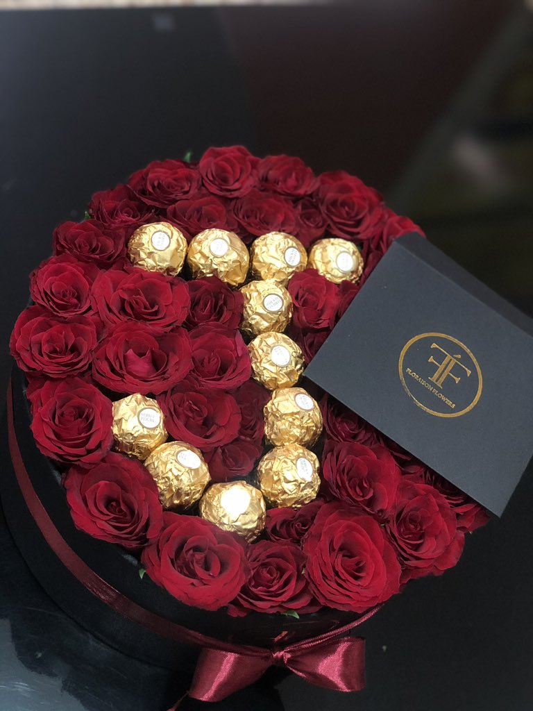 FloraisonF's tweet photo. Boxed up love, delivered straight to your heart, customize our arrangements to suit your occasion🥳
WhatsApp 0780953549 to place your order
#floraisonflowers #boxedflowers #flowerarrangement #customflowers #flowerdelivery #flowersofinstagram https://t.co/SWvMqxmGMQ