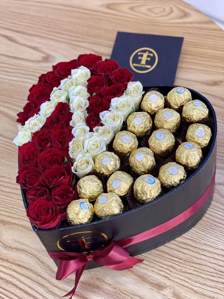 FloraisonF's tweet photo. Boxed up love, delivered straight to your heart, customize our arrangements to suit your occasion🥳
WhatsApp 0780953549 to place your order
#floraisonflowers #boxedflowers #flowerarrangement #customflowers #flowerdelivery #flowersofinstagram https://t.co/SWvMqxmGMQ