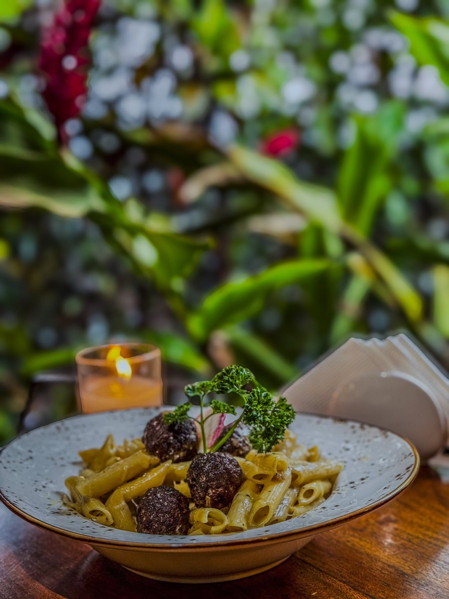 thehickory_kla's tweet photo. Beautifully done 🍝
Perfectly seasoned chicken meatballs in a rich and creamy sauce, tossed with penne pasta and topped with Grana Padano cheese.
For deliveries or reservations, ☎️0758809187
#TheHickory #chefspecials https://t.co/WuGnPbSXlL