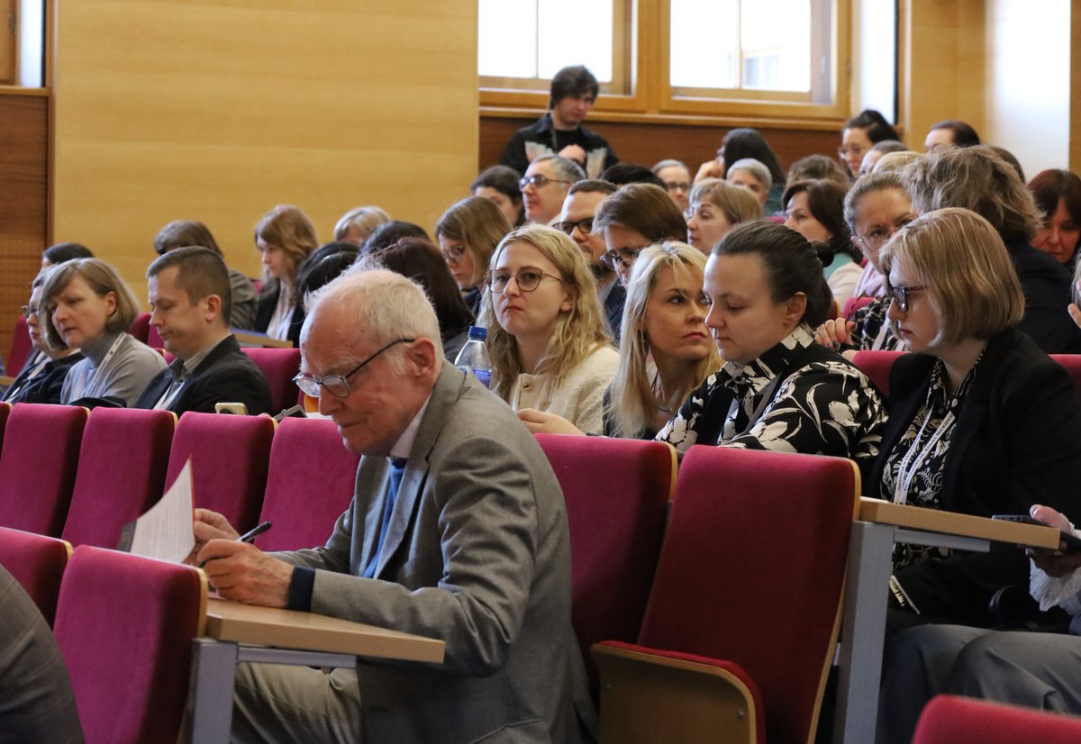 Trwa II Poznańska Konferencja Centrum Naukometrycznego. Gości witała K. Dziubalska-Kołaczyk, Prorektorka UAM ds. nauki, M. Dąbrowicz, Dyrektorka BUP. Debatę Local Solutions, Global Challenges: Research Evaluation in Central and Eastern Europe"
prowadzi E. Kulczycki.
<a href="/UAM_Poznan/">UAM Poznań</a>