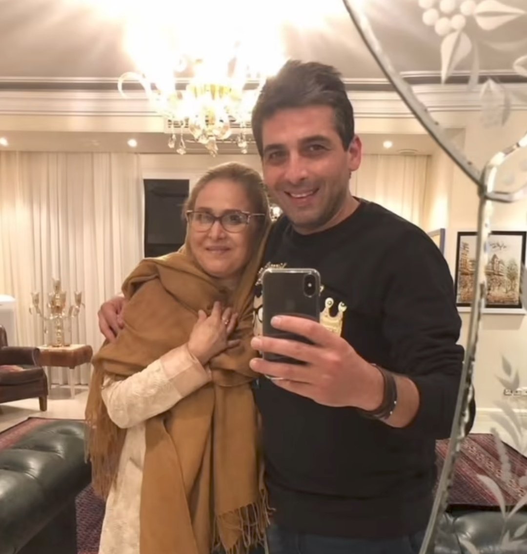 rezaivxx__'s tweet photo. مادر: بعد مرگم حتماً خیلی زود فراموشم میکنن
چهره پسر یکسال بعد از مرگ مادر: https://t.co/uzrivoUVgq