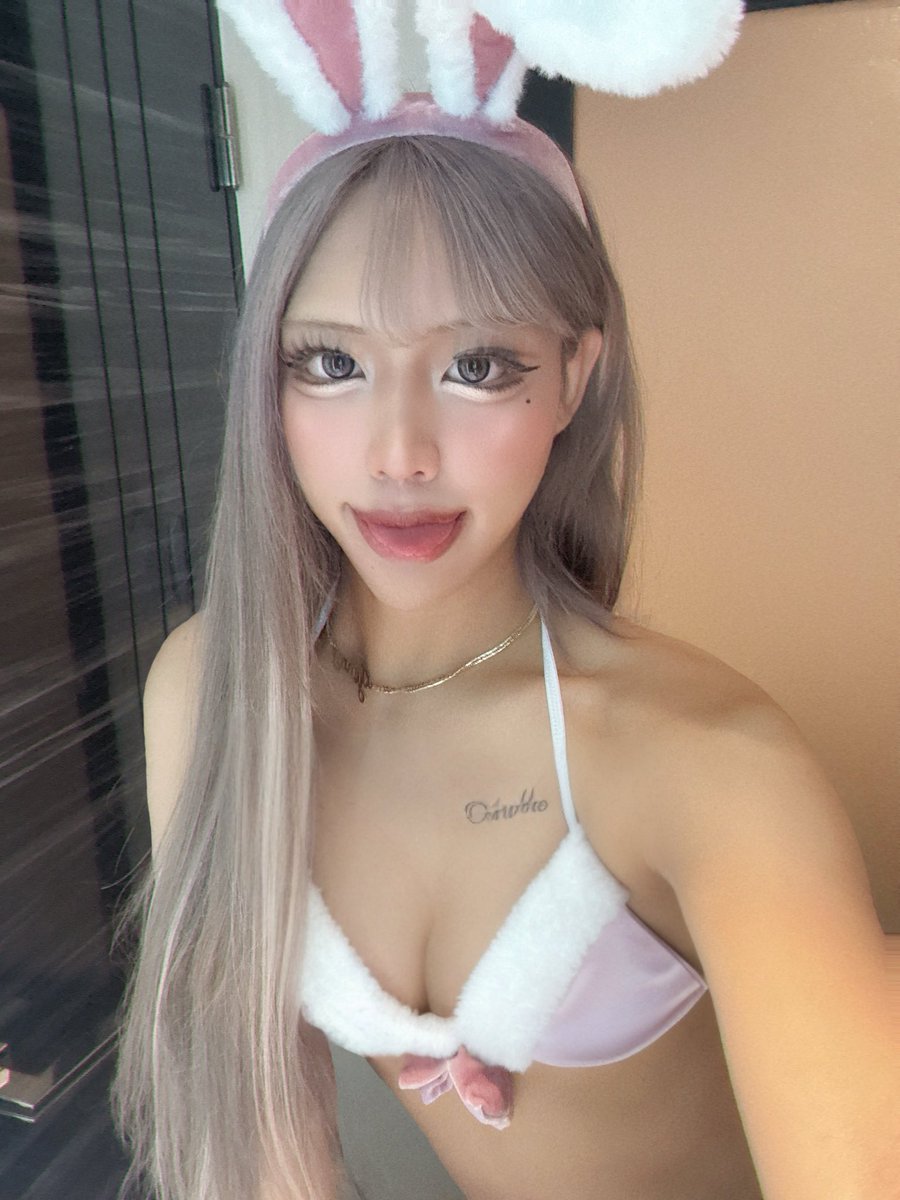 バニーガール(ニューハーフ)とあそぶ❔🐰💕