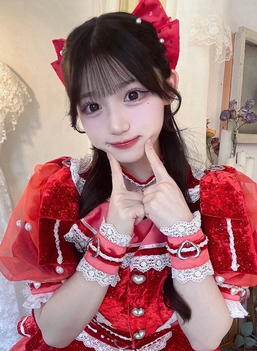 はじめまして❤️ この度、向日えなさんプロデュースMEGAFONのレッド