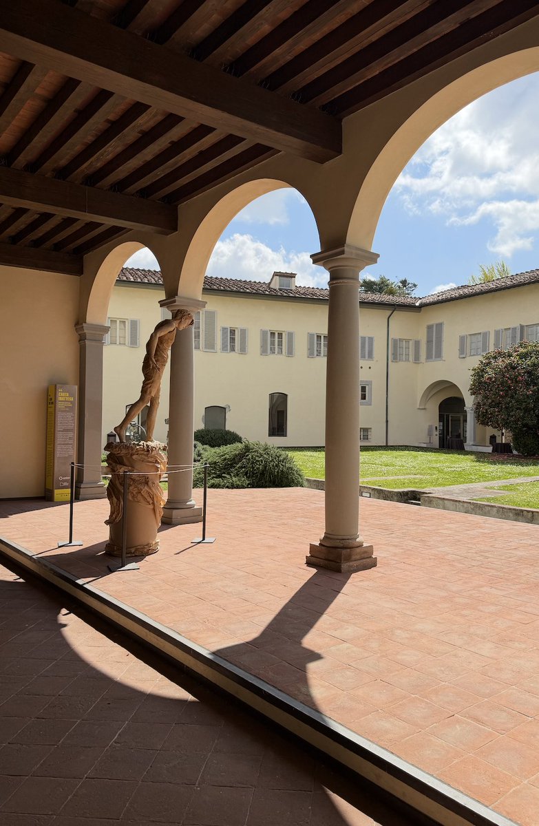 Gustavo Penha (@_guz_) on Twitter photo I am attending  #ECIR25 at Lucca 🇮🇹 if you are interested and want to discuss this position! I am attending  #ECIR25 at Lucca 🇮🇹 if you are interested and want to discuss this position!