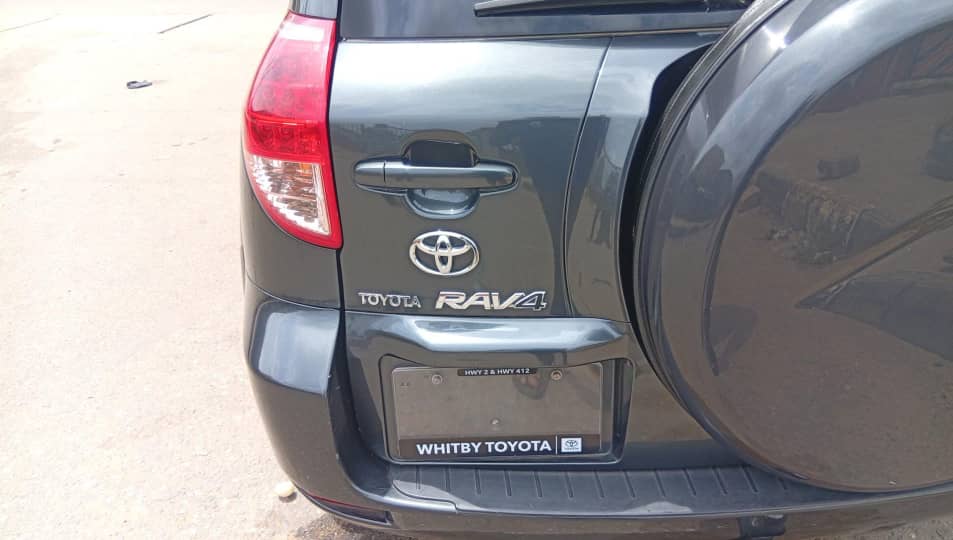 De_Prince_23's tweet photo. FOR SALE!!!
Toyota RAV4 2008 sport edition 
Foreign Used 
First body 
4plugs 4WD
Price: 12m slightly negotiable 
Location: Jakande Gate Isolo 
Contact: 07066210226, 09160937272 https://t.co/G69sValcas