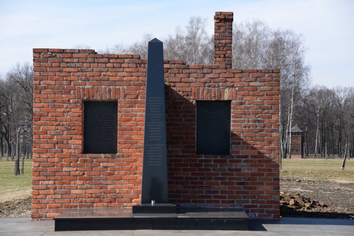 Auschwitz Memorial tweet media