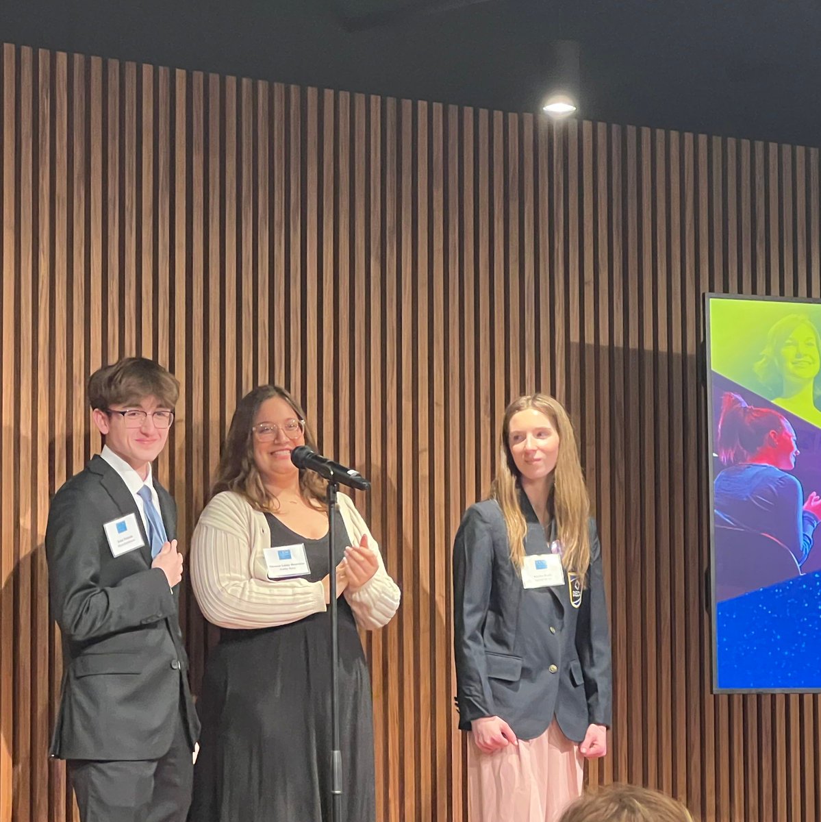Mae S., Eleanor L-B., Ethann S., and Isaac P. delivered incredible pitches at YEA! (Young Entrepreneurs Academy) Investor Panel, impressing the judges so much they received funding beyond their initial requests! 

Eleanor and Isaac are advancing to the national competition! #ROC