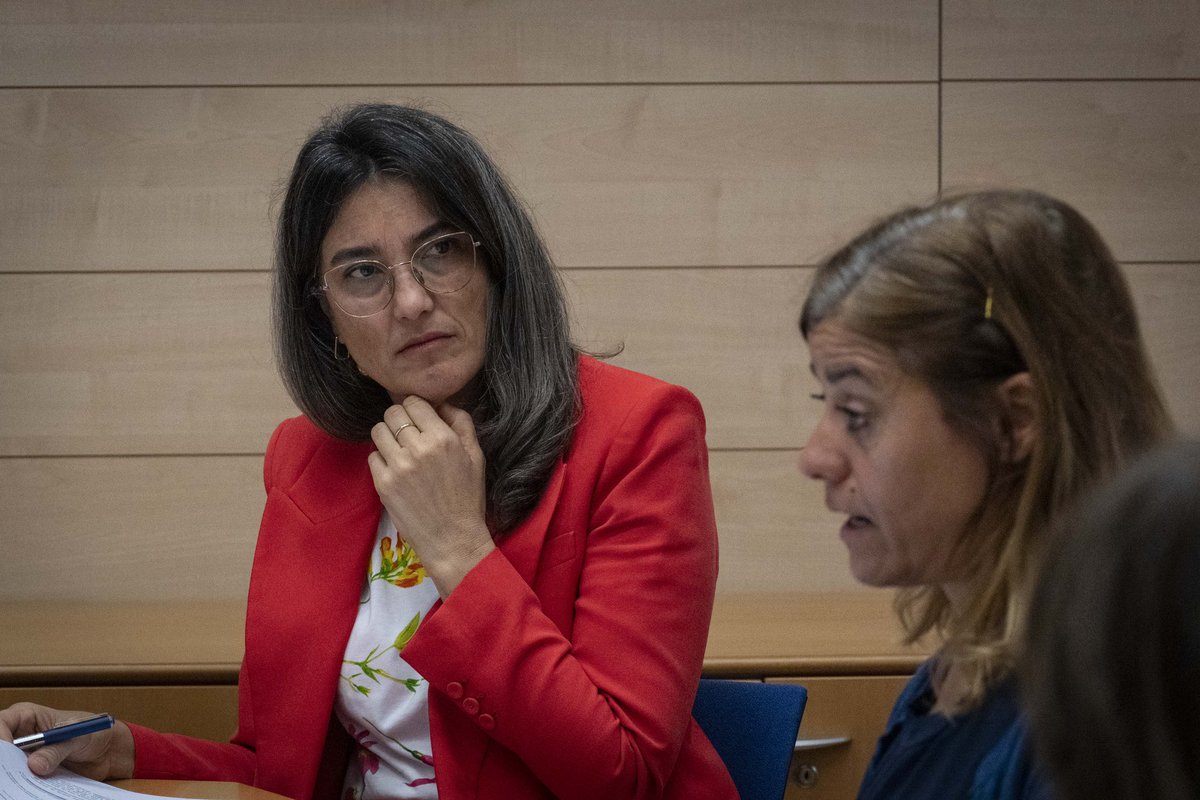 Las familias monoparentales están encabezadas en un 81% por mujeres, que sufren mayor precariedad, dificultad para conciliar y estigma. 

Nos reunimos con la Asociación de Madres Solteras por Elección para abordar su realidad en una ciudad como Madrid, que cada vez se lo pone más