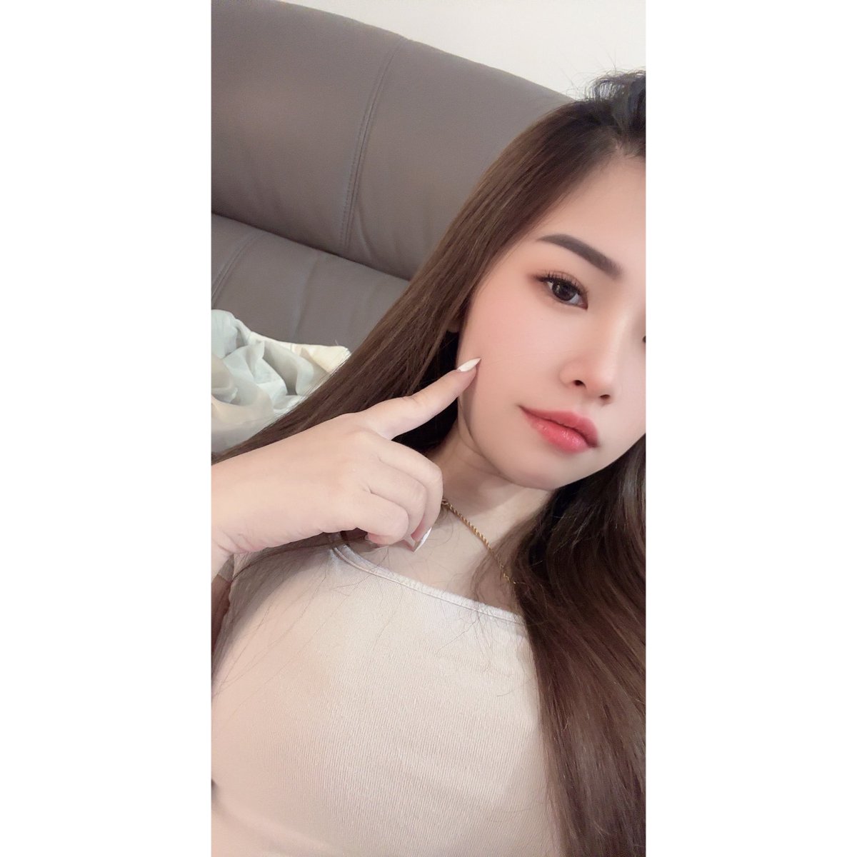 ooo090889's tweet photo. 我這個人除了誘惑，什麼都能抵擋。 https://t.co/MIVzFVXeva