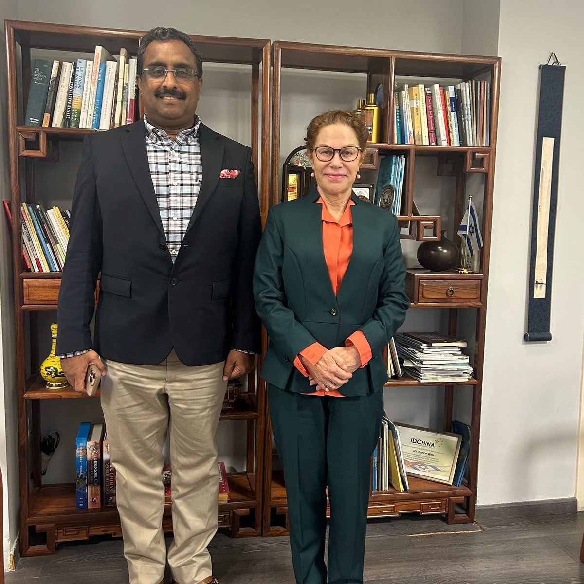 SIGNAL Group tweet media