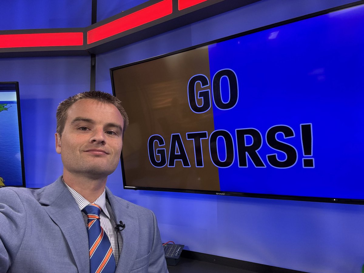 bryanbontv's tweet photo. Celebrating @UF’s #MarchMadness win from the weather center in SE Alabama! #GoGators https://t.co/sp1Gi9WyGM