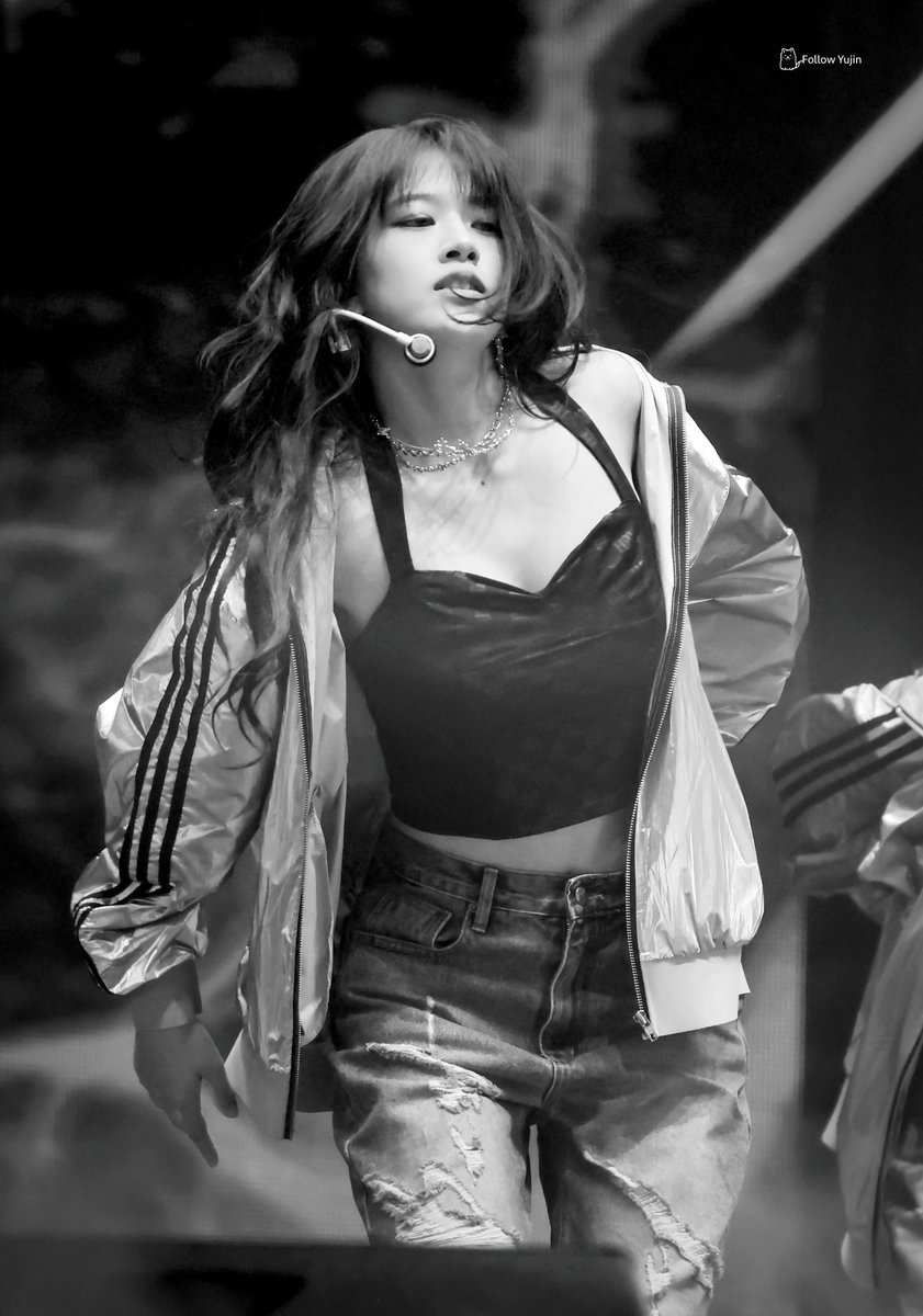 20250405  
#IVE #아이브 #ANYUJIN #안유진
