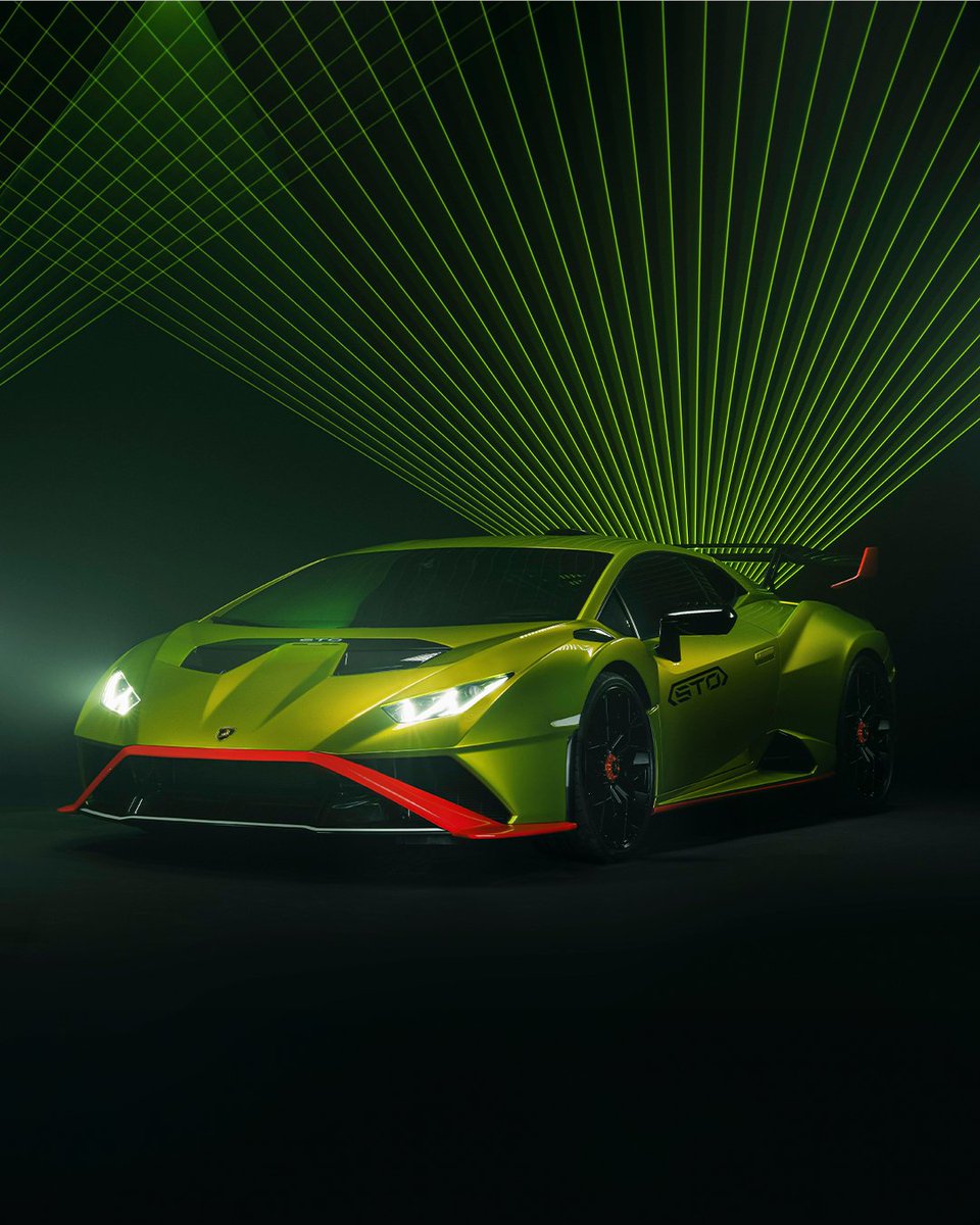 Lamborghini tweet media