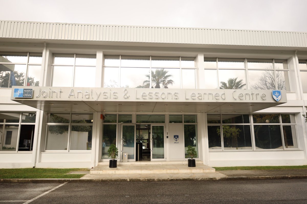 Participei, na passada semana, num importante evento, com colegas, o Dia Diplomático do Joint Analysis and Lessons Learned Centre (JALLC) da OTAN. #wearenato