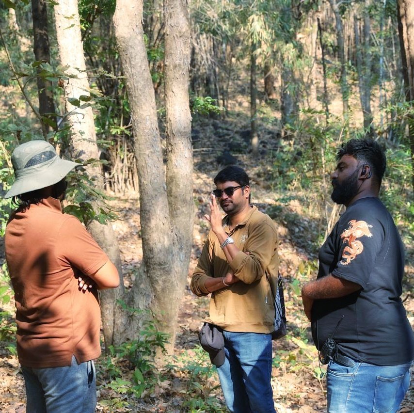 AbhiramMahakali's tweet photo. Love to be the bridge between vision and execution on a film set.
#Nadhi #AvalokiteswaraFilms #DirectionDepartment https://t.co/Hv195alIwZ