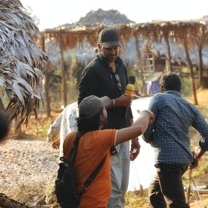 AbhiramMahakali's tweet photo. Love to be the bridge between vision and execution on a film set.
#Nadhi #AvalokiteswaraFilms #DirectionDepartment https://t.co/Hv195alIwZ