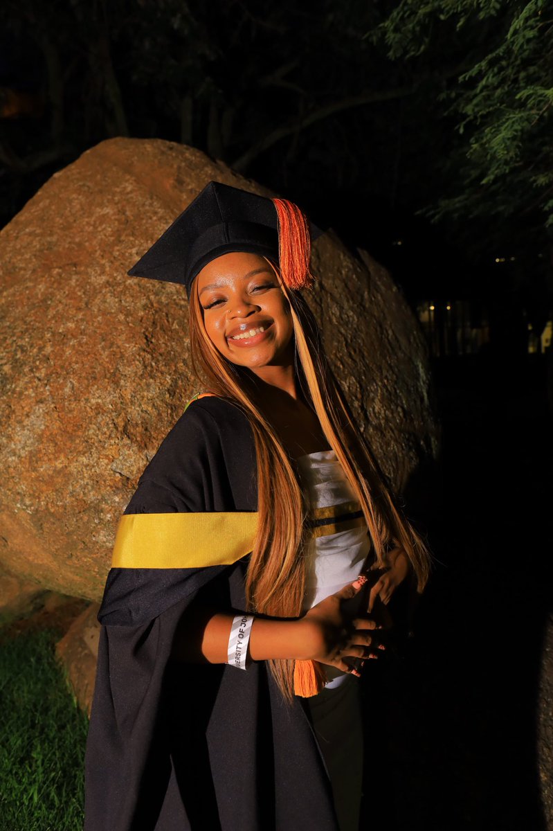 loloobose's tweet photo. Bsc in Mathematics and Mathematical Statistics.

Young black woman in STEM 🤍 https://t.co/i5suC4nDEq