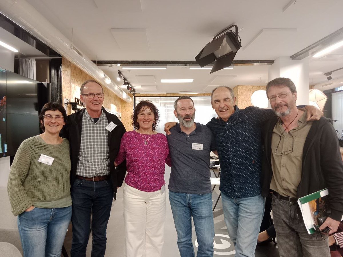 forestalistas's tweet photo. Seguimos en la interesante jornada, Seminario de #IEFC, donde se está ofreciendo una visión general de las herramientas existentes en el seguimiento de la salud forestal de los bosques
#Usse #Baskegur #Hazi #Neiker https://t.co/xMAERpunrs