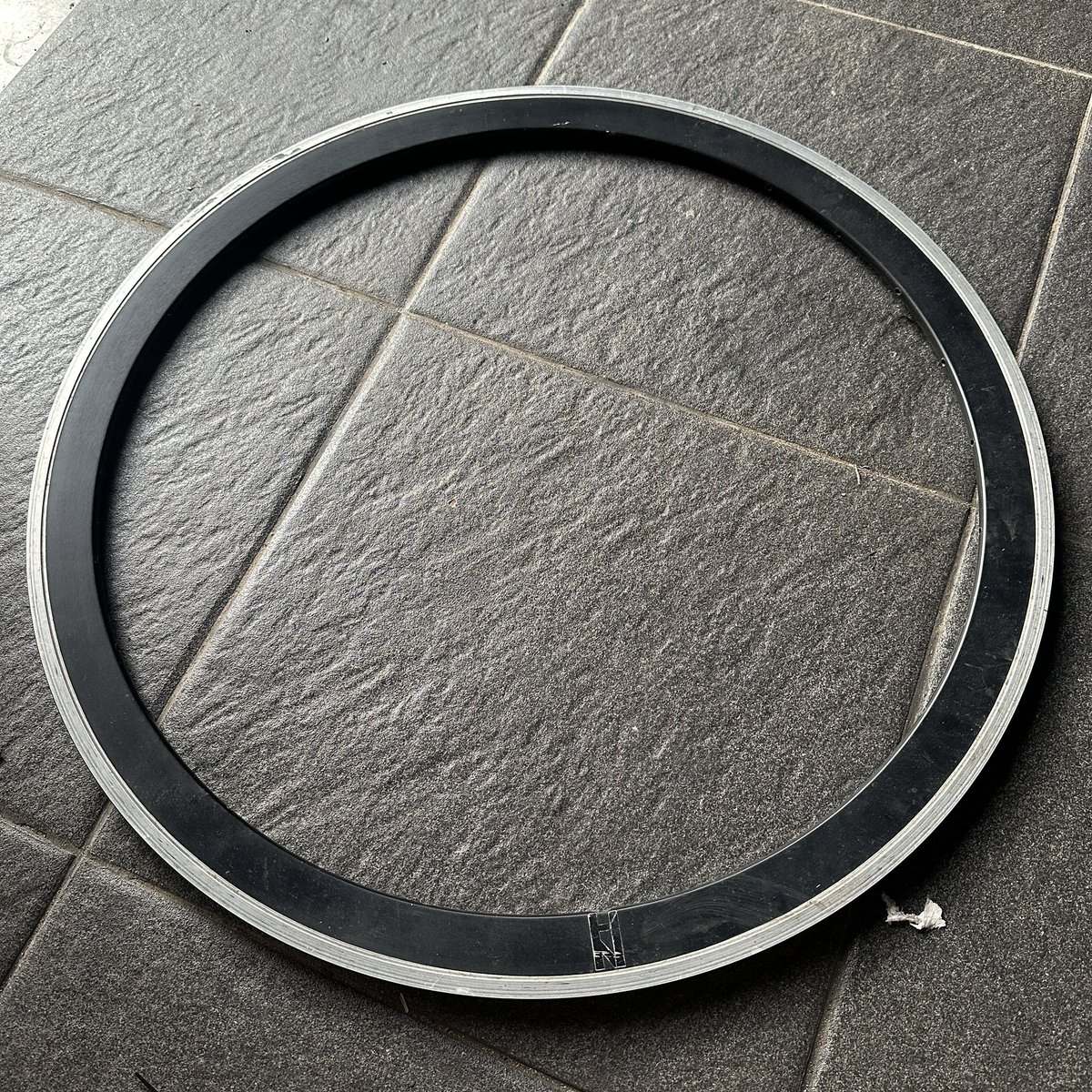 ๐ฆ๐๐ซ๐ฌ๐ ๐ซ๐ข๐๐ฐ๐๐ง tweet media