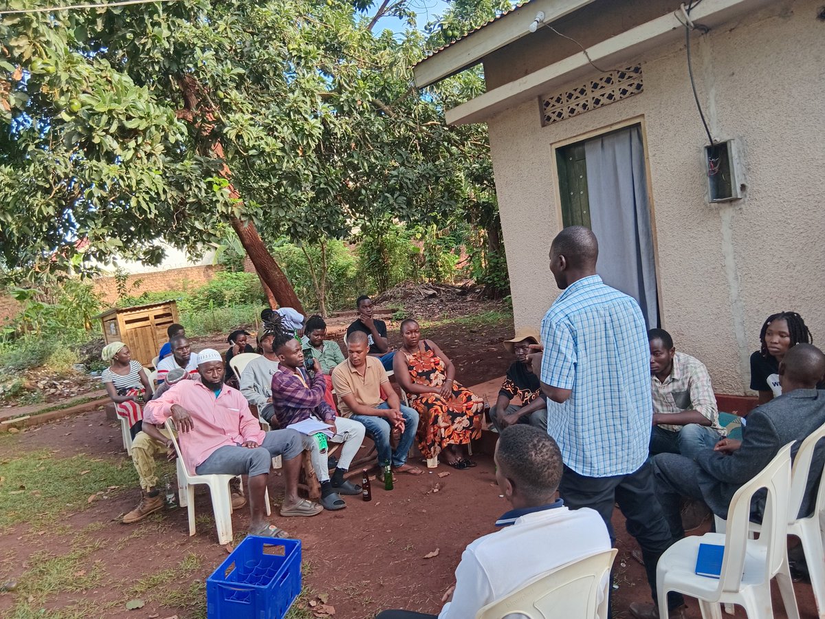 UPrevention's tweet photo. Thanks to everyone who turnup, the event was lit, now youth in jinja city are getting to understand more about suicide prevention and MH, we call upon all suicide prevention organisations world wide to come in and work with us. https://t.co/SCFR80lWva