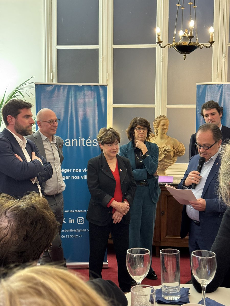 🌿Hier à l’Assemblée Nationale avec <a href="/VincentJeanbrun/">Vincent Jeanbrun</a> et <a href="/OlivierFJB/">Olivier Blond</a> pour le lancement d’ <a href="/Urbanite_s/">Urbanites</a> pour réfléchir ensemble à comment « sauver des vies » en s’impliquant sur les questions de santé publique et de qualité de l’air.