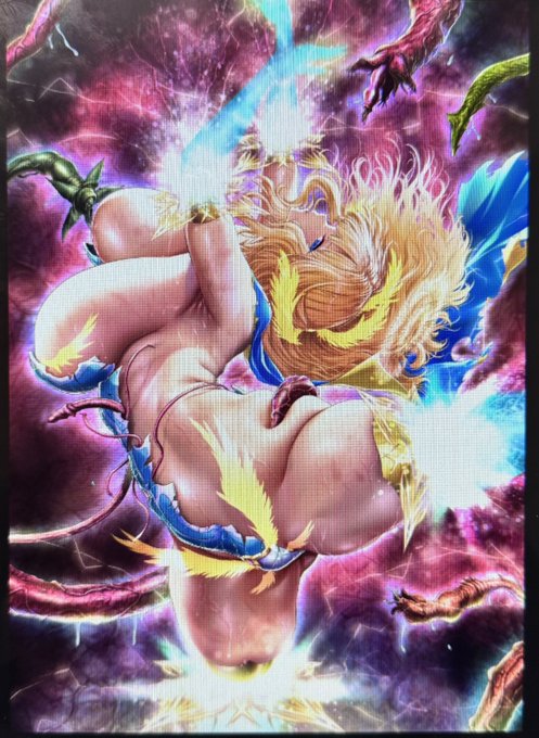 光の手足が追加になってしまった😣🖋️

仕方ないにしても、3巻の時のエルフちゃんの光のパンツ追加といい、やはり表紙の規制だけは誤魔化せないな、と思い知りました。😭

とりあえず達磨版は私のファンサイトに公開してある他、特典に使用する他に手がありません😣。申し訳ないです。 