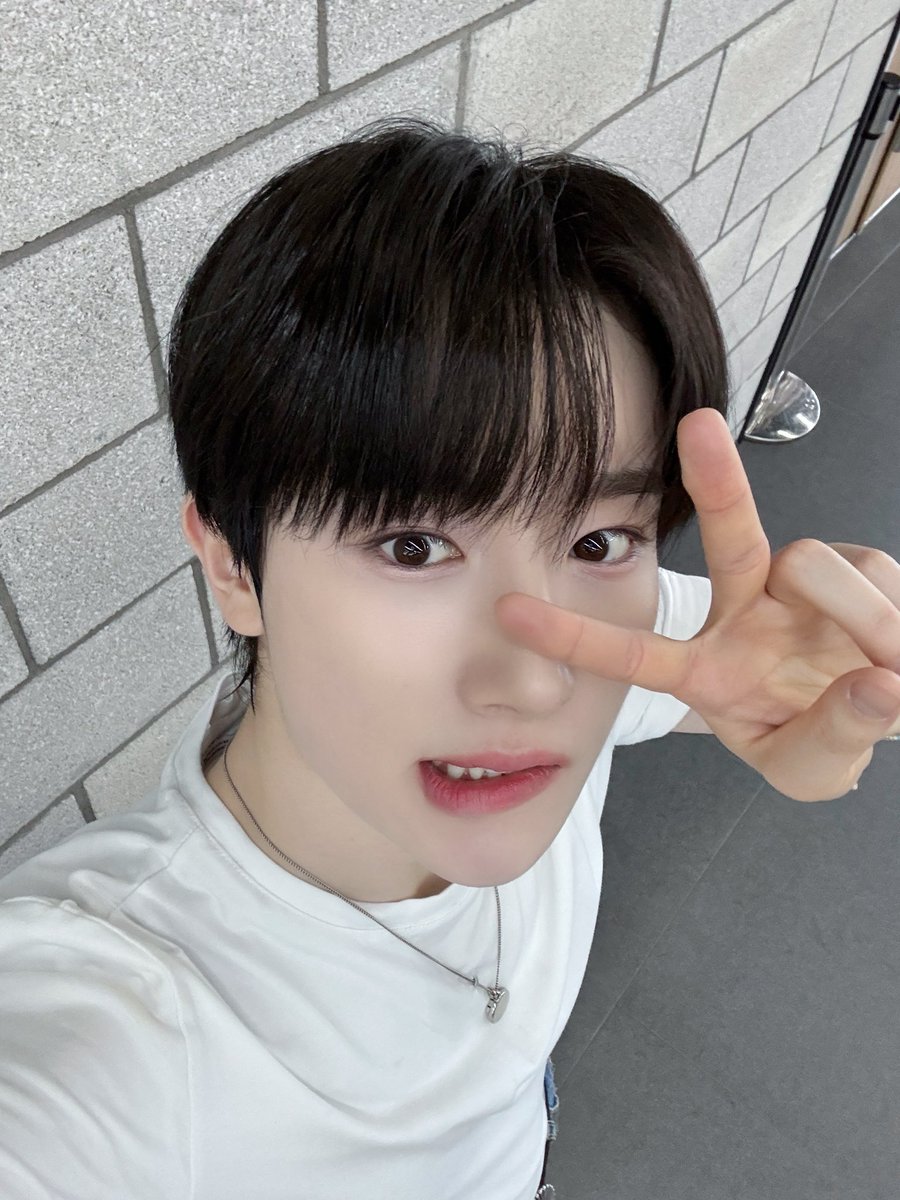 TPST__official's tweet photo. [📸TEMPIC]

25.04.08 #더쇼

🖤오늘의 템페스트🤍

#TEMPEST #템페스트
#한빈 #형섭 #혁 #은찬 #LEW #태래
#RE_Full_of_Youth #Unfreeze 
#TPST_Unfreeze 
#THESHOW https://t.co/xZtls5iBUn