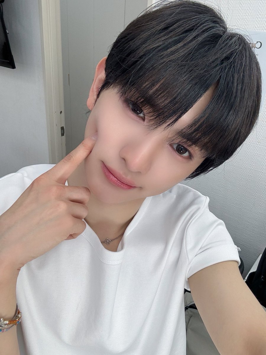 TPST__official's tweet photo. [📸TEMPIC]

25.04.08 #더쇼

🖤오늘의 템페스트🤍

#TEMPEST #템페스트
#한빈 #형섭 #혁 #은찬 #LEW #태래
#RE_Full_of_Youth #Unfreeze 
#TPST_Unfreeze 
#THESHOW https://t.co/7Y4gGqEUoH