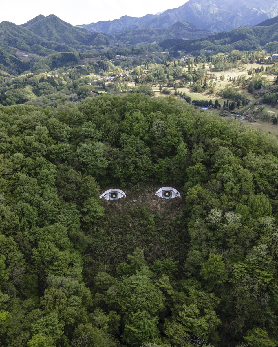 私たちが山を見る時、山もまた私たちを•••