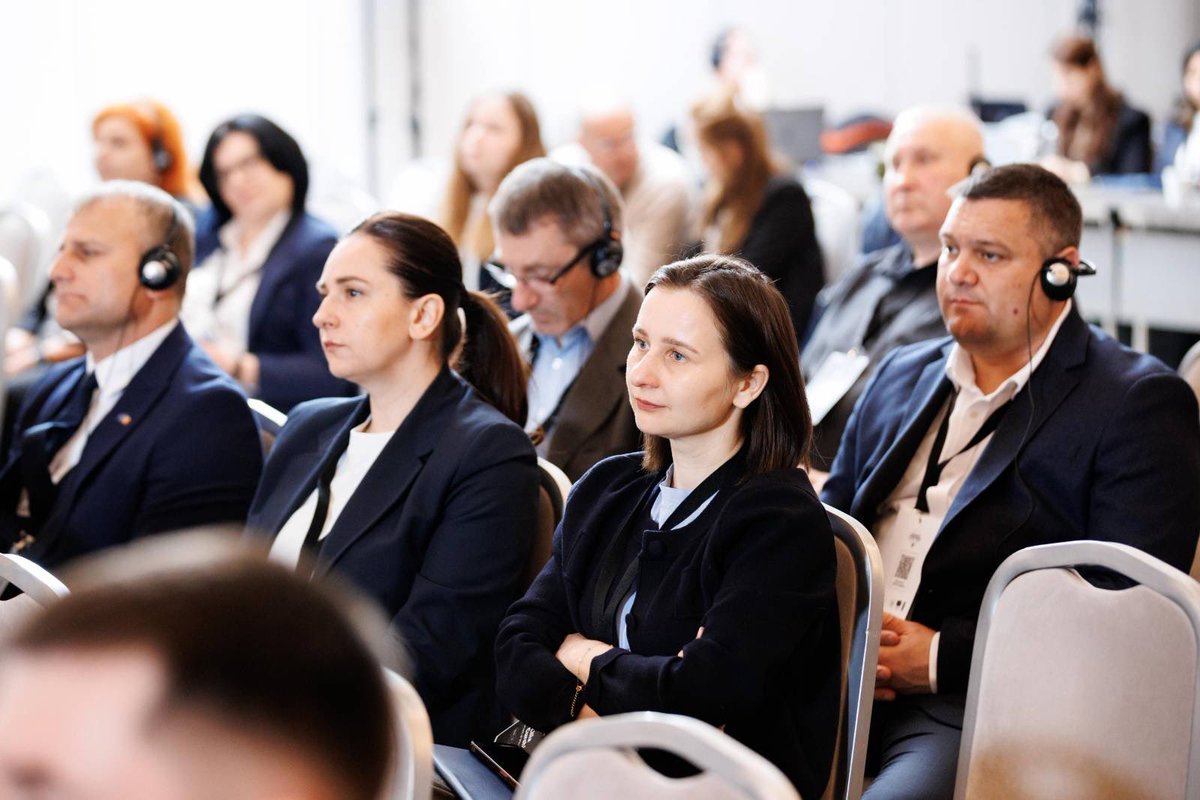 Daniela Gasparikova (@d_gasparikova) on Twitter photo I was honoured to open with <a href="/JanisMazeiks/">Janis Mazeiks</a> & partners the #M4EG 2nd intl “Future-Fit Cities Forum” hosted this time in 🇲🇩. Looking forward, we build on communities' achievements in implementing bold urban & economic innovative initiatives. 🙏<a href="/eu_enlargement_/">EU Enlargement & Eastern Neighbourhood 🇪🇺</a> I was honoured to open with <a href="/JanisMazeiks/">Janis Mazeiks</a> & partners the #M4EG 2nd intl “Future-Fit Cities Forum” hosted this time in 🇲🇩. Looking forward, we build on communities' achievements in implementing bold urban & economic innovative initiatives. 🙏<a href="/eu_enlargement_/">EU Enlargement & Eastern Neighbourhood 🇪🇺</a>