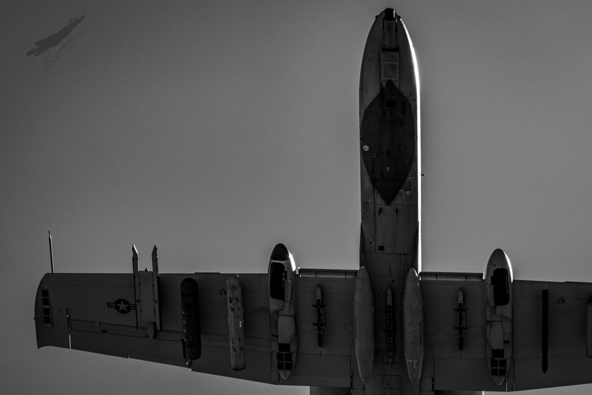 Bren_Horton's tweet photo. 3.8.25 | Probably some of my favorite A-10 shots I’ve ever gotten.

5x Michigan ANG A-10Cs departing on RWY 35R @cosairport

#avgeek #aviation #aviationphotography #photography #Colorado #canon #KCOS https://t.co/wNfr24YENx