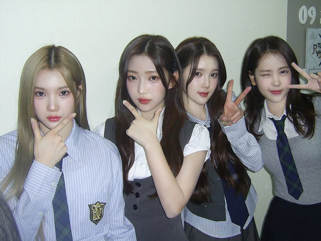 2heartsoffcl's tweet photo. HEARTS2HEARTS BEST GIRL GROUP https://t.co/LSMkKLuBc2