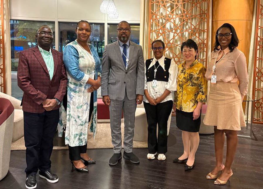 NEPAD_Agency's tweet photo. We’ve partnered with @UNAIDS_CN and the Government of China to pilot the #24MedicalProducts under #PIFAH—a game-changer for Africa’s health sector!
Together, we’re:
✅ Advancing tech transfer & local manufacturing
✅ Building public-private partnerships (PPPs)
✅ Strengthening health systems across the continent
This collaboration paves the way for a healthier, resilient Africa ahead of #FOCAC2027. #AfricaChinaPartnership #HealthEquity #Agenda2063 @SymerreGrey