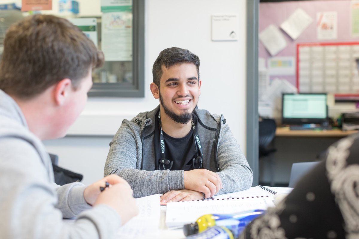 Could teaching be your next step after graduating? The University of Derby has Ofsted outstanding teacher training courses in secondary and Post-14 FES. 
Our PGCE courses have subject specialist bursaries – find out more here:
derby.ac.uk/postgraduate/t…
derby.ac.uk/postgraduate/t…