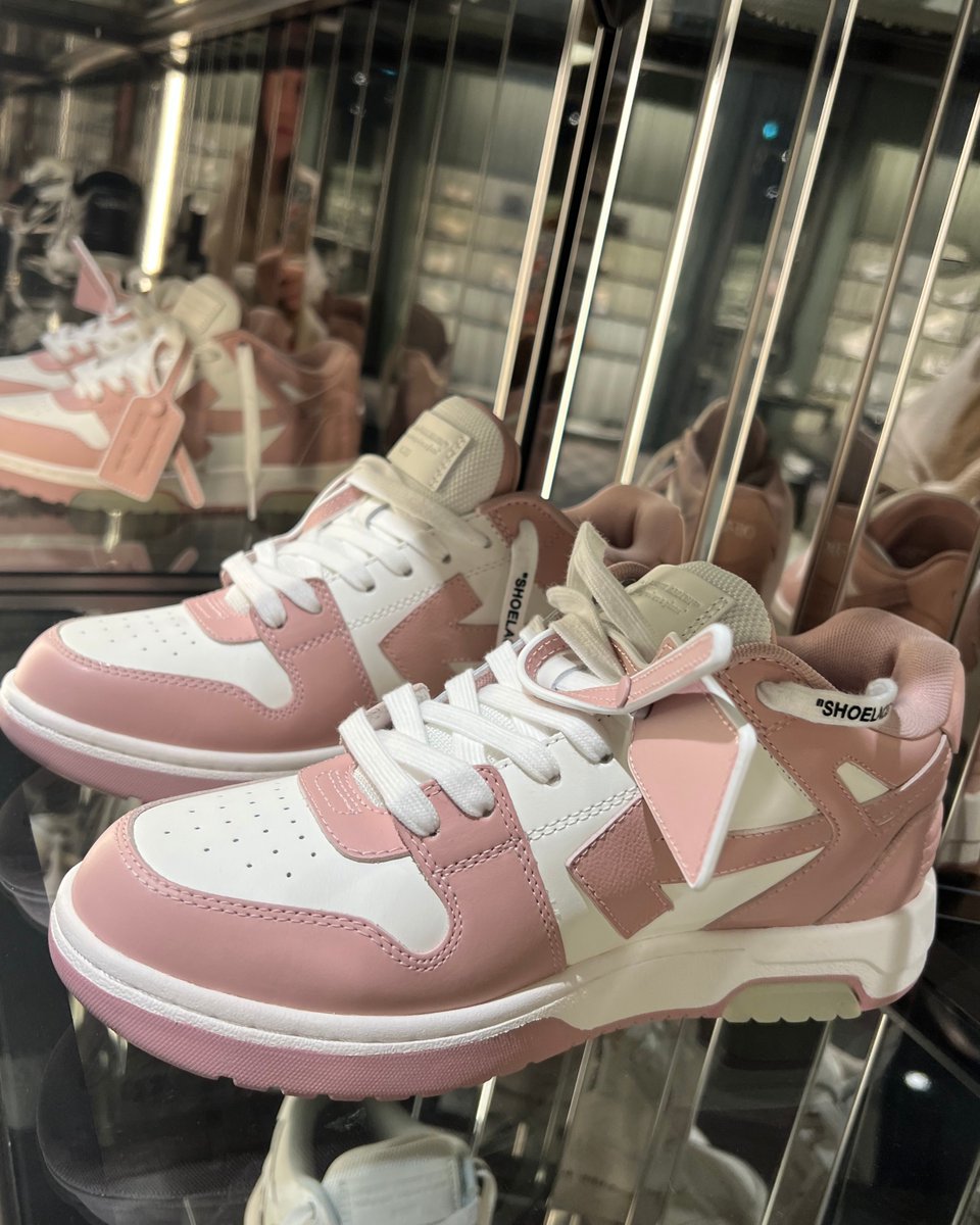 Midsummer Place tweet media