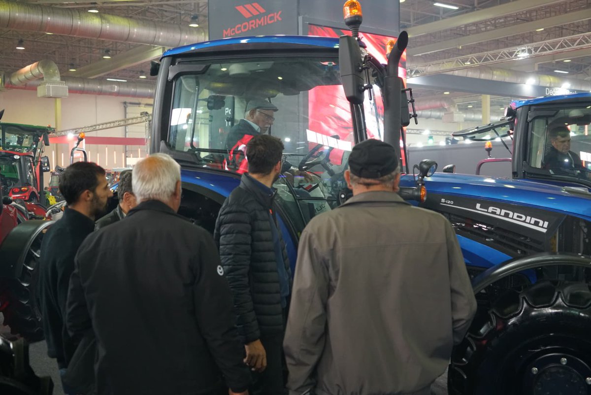 Konya Tarım Fuarımız ilk gününde yoğun ilgi görüyor.

Tarım ve tarım makineleri sektörlerimizdeki yenilikler ve gelişmeler 5 gün boyunca Fuarımızda sergilenecek.

Şehrimizden ve bölgemizden üreticilerimizi, çiftçilerimizi 12 Nisan'a kadar açık kalacak Fuarımızı ziyarete