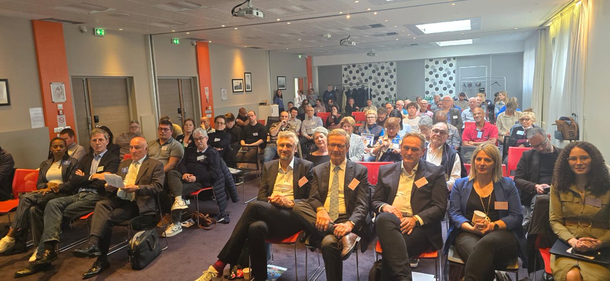 Patrice MARTIN (@patricemartin12) on Twitter photo Très heureux d'être intervenu pour auprès de la #FFSE pour évoquer les bienfaits du sport, l'intérêt de l'entreprise et ses bénéfices à court et long terme pour la société
#SportpourTous #SportauTravail
<a href="/ffsefrance/">Fédération Française du Sport Entreprise</a> <a href="/FranceOlympique/">FranceOlympique</a> <a href="/medef/">Mouvement des Entreprises de France</a> <a href="/MEDEFsport/">MEDEF Sport</a> <a href="/Sports_gouv/">Ministère des Sports 🇫🇷</a> <a href="/Synergie/">Synergie</a> Très heureux d'être intervenu pour auprès de la #FFSE pour évoquer les bienfaits du sport, l'intérêt de l'entreprise et ses bénéfices à court et long terme pour la société
#SportpourTous #SportauTravail
<a href="/ffsefrance/">Fédération Française du Sport Entreprise</a> <a href="/FranceOlympique/">FranceOlympique</a> <a href="/medef/">Mouvement des Entreprises de France</a> <a href="/MEDEFsport/">MEDEF Sport</a> <a href="/Sports_gouv/">Ministère des Sports 🇫🇷</a> <a href="/Synergie/">Synergie</a>