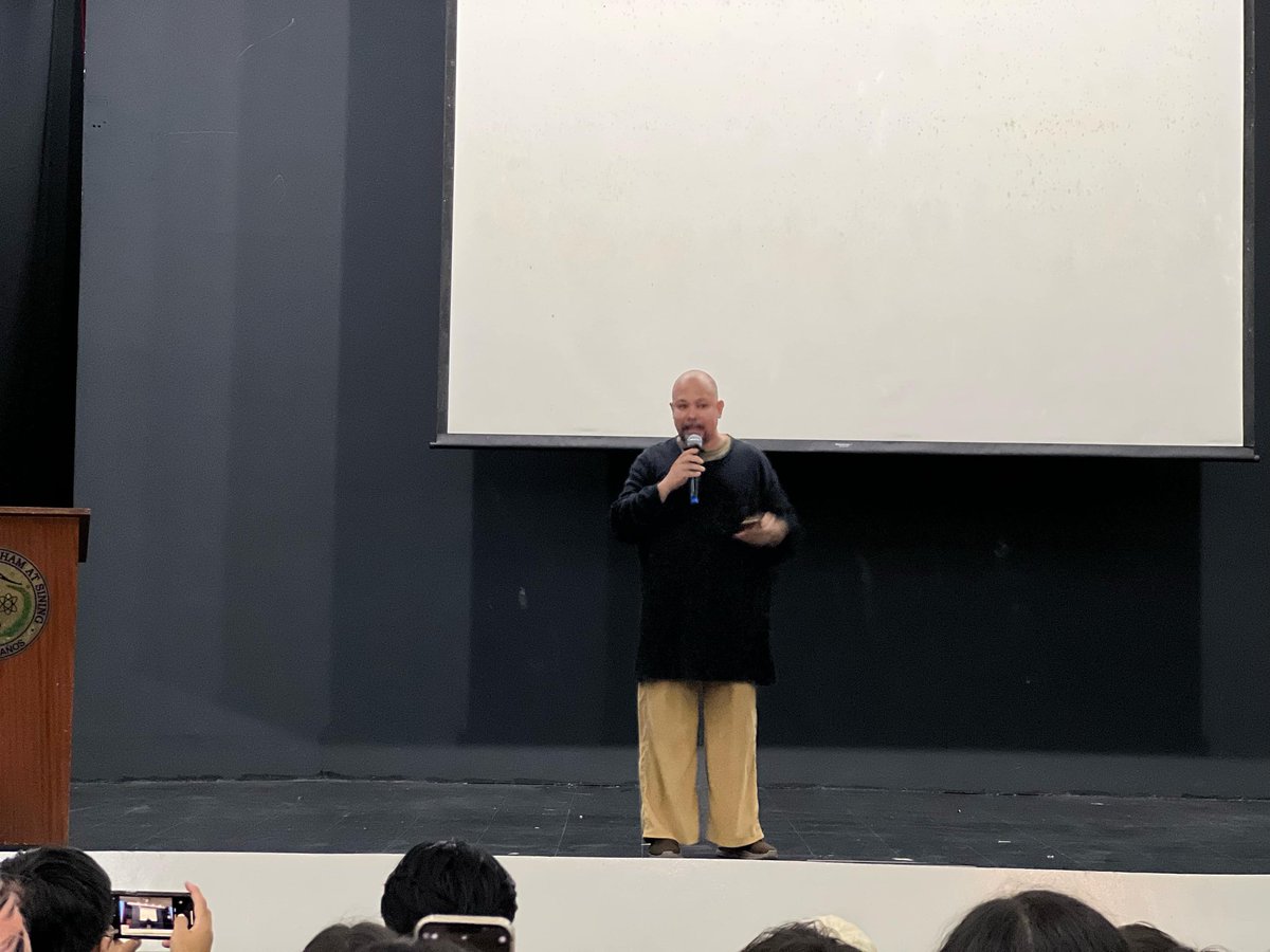 uplbperspective's tweet photo. ORGWATCH | Pormal na pinasinayaan ang iskrining ng Alipato at Muog sa NCAS Auditorium, UPLB ngayong ika-8 ng Abril.
Nagkaroon ito ng dalawang iskrining sa ganap na 4PM at 7PM ngayong araw.
#AlipatoAtMuog
#SurfaceAllDesaparecidos
#JusticeForJonasBurgos
#CineUP
#UPLBOrgwatch https://t.co/tPoJtefIWS