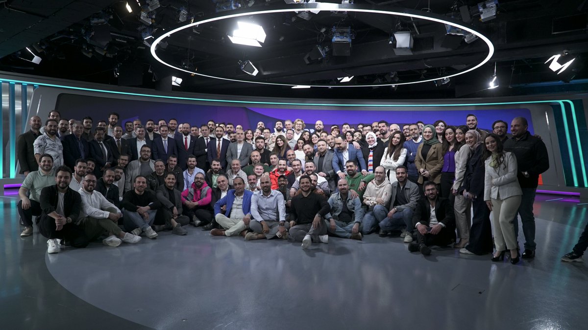 SyriaTVPR's tweet photo. Syria TV Genel Müdürü Sayın Dr @HmzhMo ortalama 5 sene sürecinde @syr_television  büyümesinde paha biçilemez değerli katkıları sonrası Suriye Devleti hükümetinde "Medya, Enformasyon ve İletişim Bakanı" olarak göreve başlayacağını gururla ilan etmek isteriz. Organize ettiğimiz Veda gününde, kanalımıza gösterdiği emek ve tüm çabaları için içten teşekkür eder, ona adım attığı bu saygın yolda en iyi dileklerimizi iletiyoruz. Ayrıca, başarılı olacağından emin olduğumuzu bir de buradan paylaşmak isteriz. Yolunuz açık ve aydınlık olsun..🌟