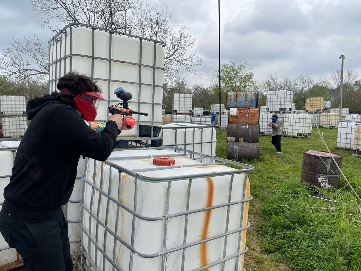 TanksPaintball's tweet image. Get out and play. Fridays 12-6. Saturdays 9-6. Sundays 10-5. Happy Hour before noon walk in play is $10 off. #fun #tankspaintball #getoutandplay