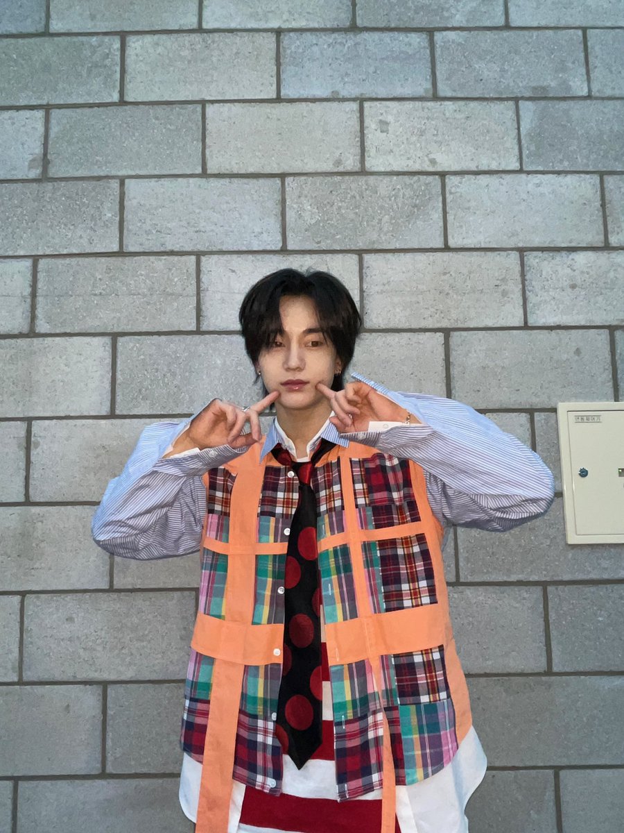 TNX_twt's tweet photo. 더쇼 완리요👍👍

#TNX
#장현수 #HYUNSOO https://t.co/IajWfFzDgw