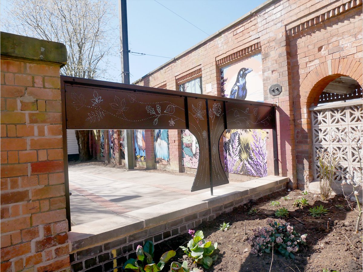 Royal SutCol TC tweet media